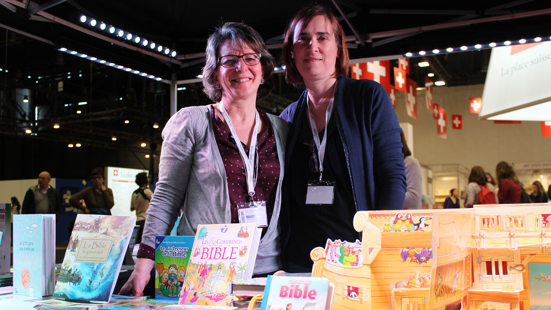 Le stand de la Ligue pour la Lecture de la Bible et de la librairie Vie et Santé (Photo: Bernard Litzler)