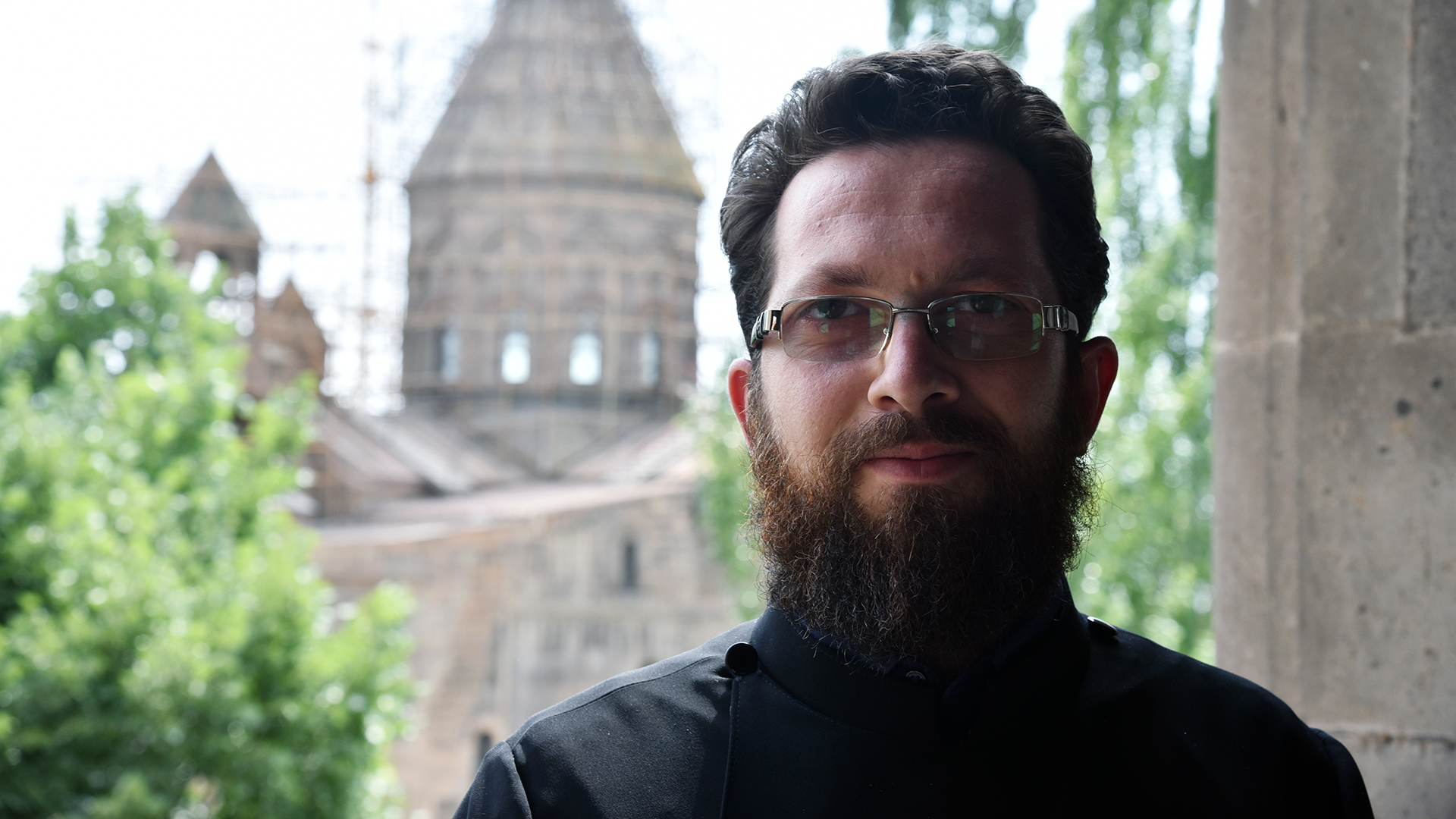 Le Père Marcos Mankasaryan, responsable des projets sociaux d'Etchmiadzin (Photo: Pierre Pistoletti)